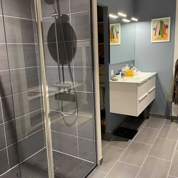 Salle de bains clé en main Golfe de Saint-Tropez