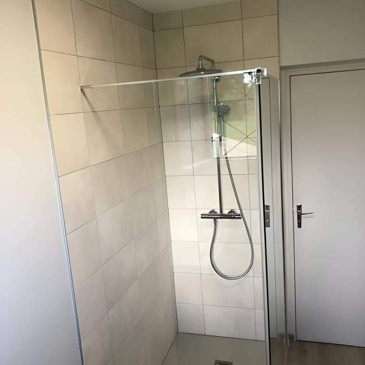 Salle de bains rénovée Golfe de Saint-Tropez